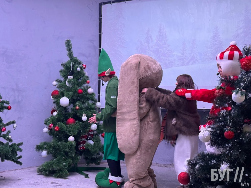 У Нововолинську запрацювало Різдвяне містечко: нова локація, дитячі листи та благодійність для наших Захисників 7