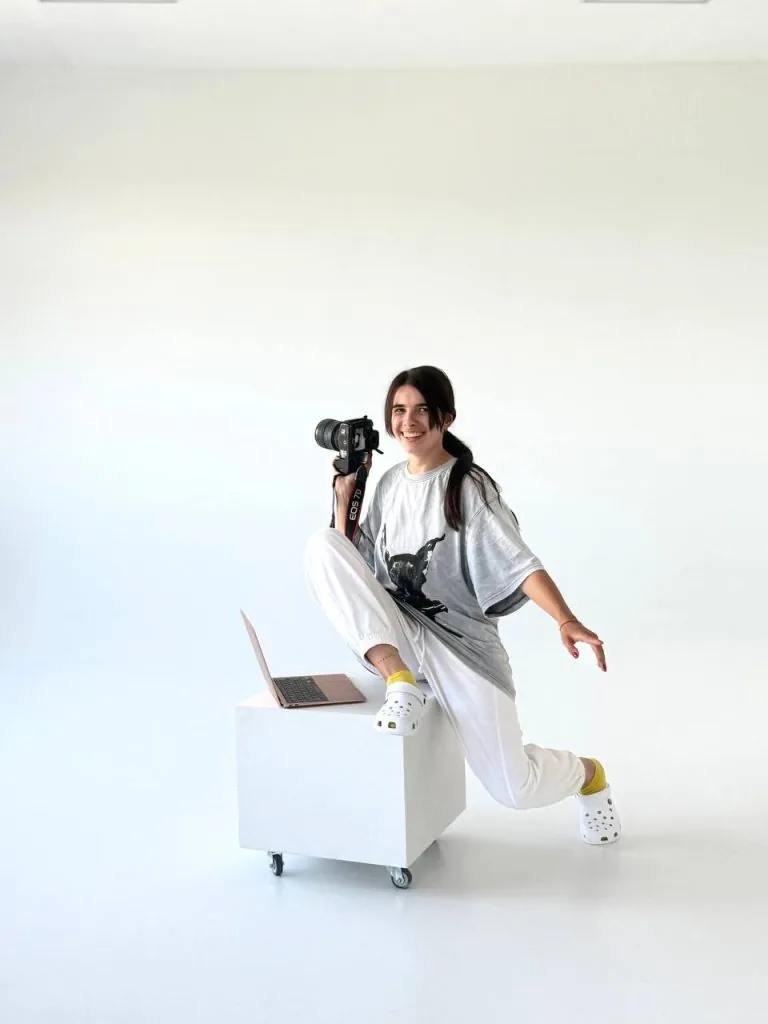 Красуня БУГу: Даша Жаліс з Нововолинська — мама, SMM-ниця й дівчина, що несе у світ творчість 2