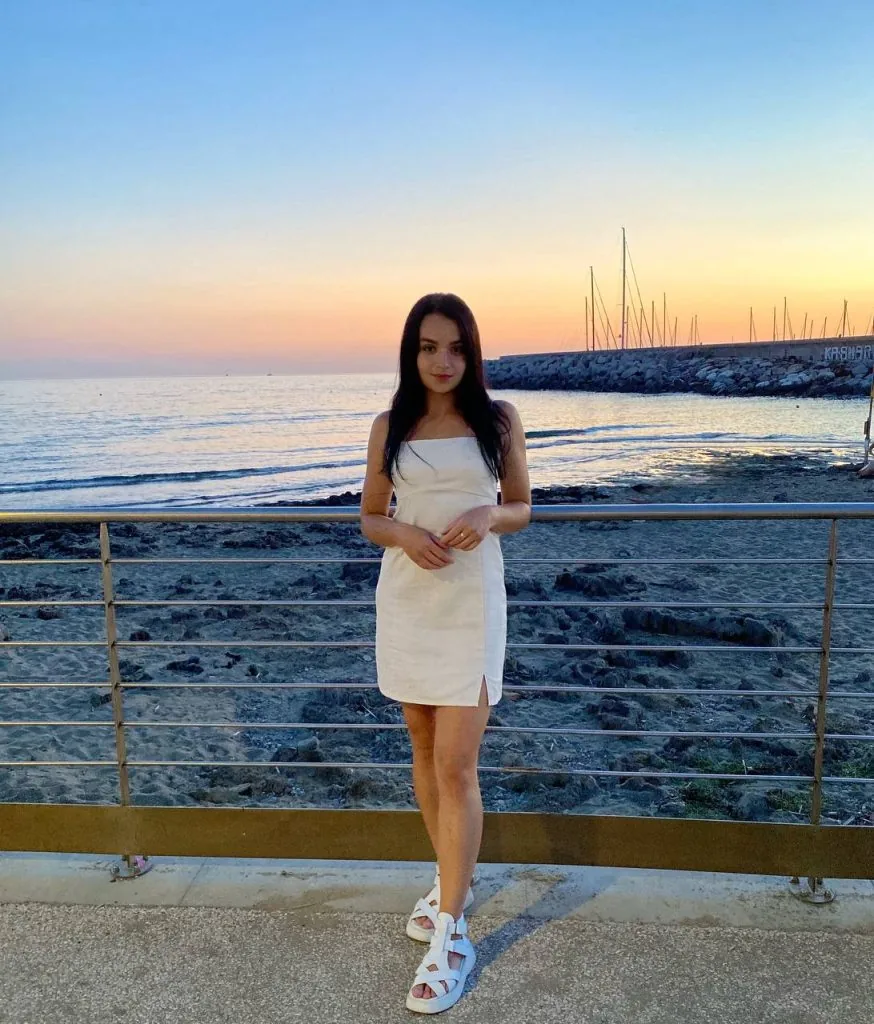 Красуня БУГу: нововолинянка Олександра Якобюк — психолог і логопед, яка дарує дітям віру в себе 11