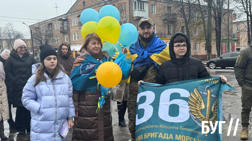 У Нововолинську зустріли військовослужбовця Олександра Трощинського, який повернувся з полону 5