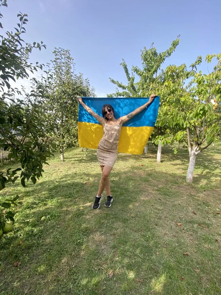 Красуня БУГу: Даша Жаліс з Нововолинська — мама, SMM-ниця й дівчина, що несе у світ творчість 10