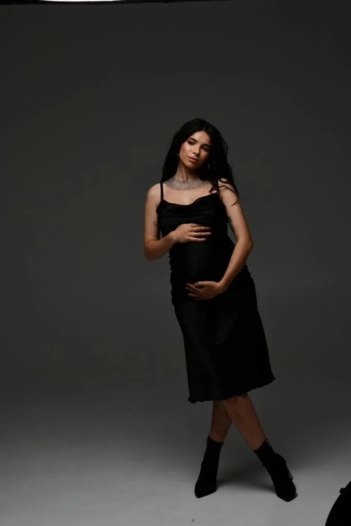 Красуня БУГу: Даша Жаліс з Нововолинська — мама, SMM-ниця й дівчина, що несе у світ творчість 15