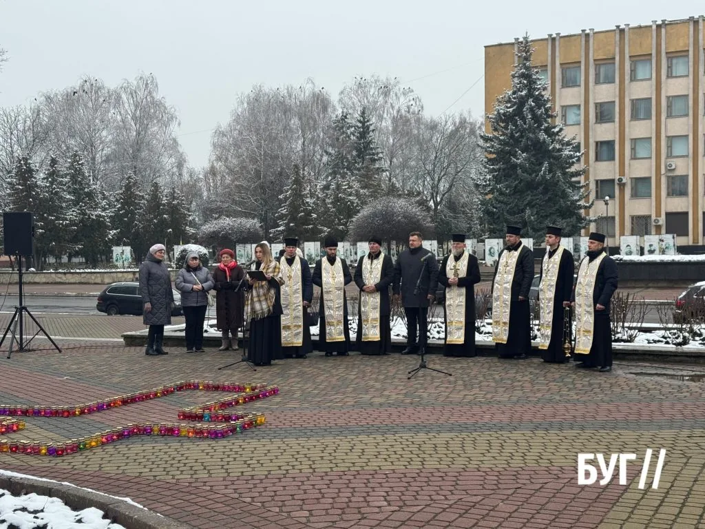 Нововолинськ вшанував жертв Голодомору: тиша, свічки й спільна пам’ять 2