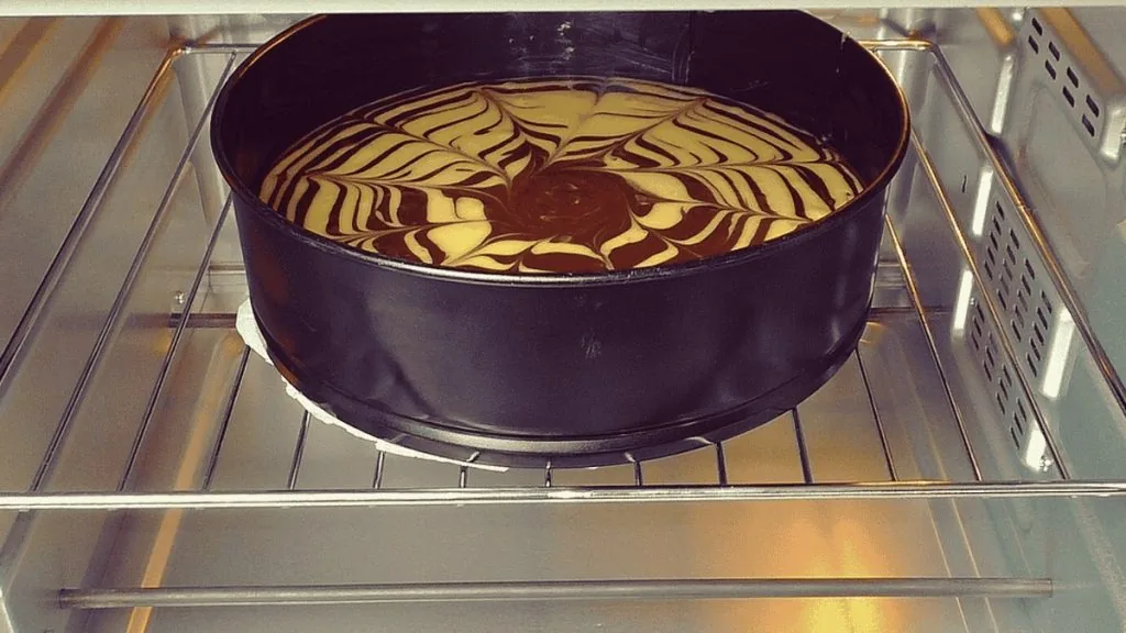 Тане у роті: приготуйте пишний пиріг «Зебра» 2