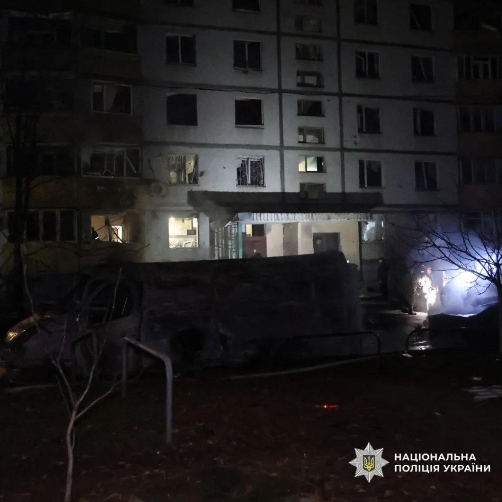 росія здійснила масовану комбіновану атаку по Україні: є влучання у багатоповерхівку, пошкоджений енергооб'єкт 4