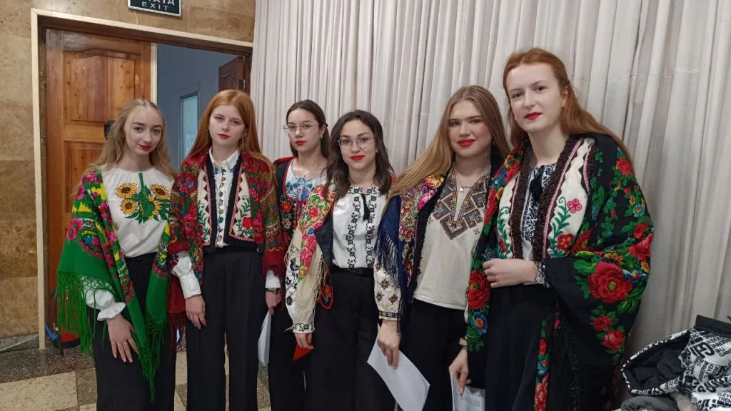 День коледжу у Володимирі відзначили добром: ярмарок зібрав понад 156 000 грн для захисників 4