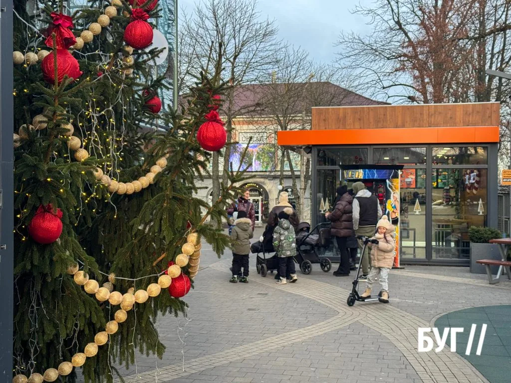 Місто буденне: за календарем зима, а на вулицях Нововолинська світло й сонячно 17