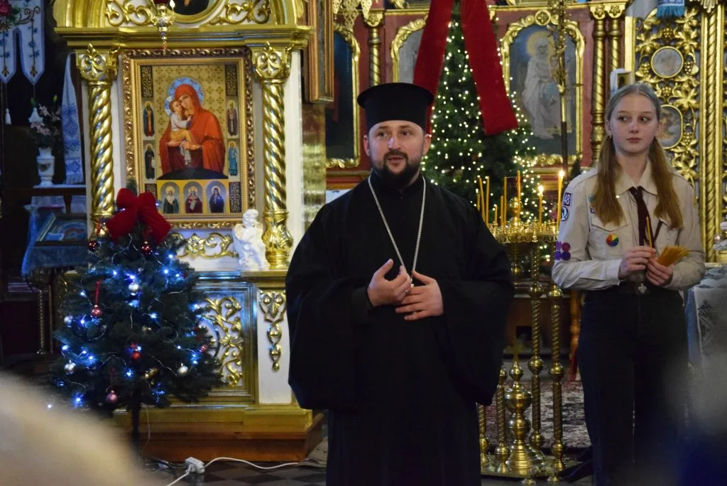 Луцькі пластуни передали прикордонникам Вифлеємський вогонь 10