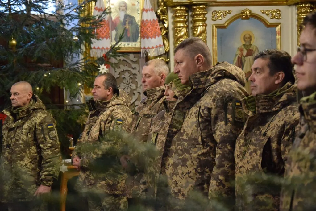 Луцькі пластуни передали прикордонникам Вифлеємський вогонь 2