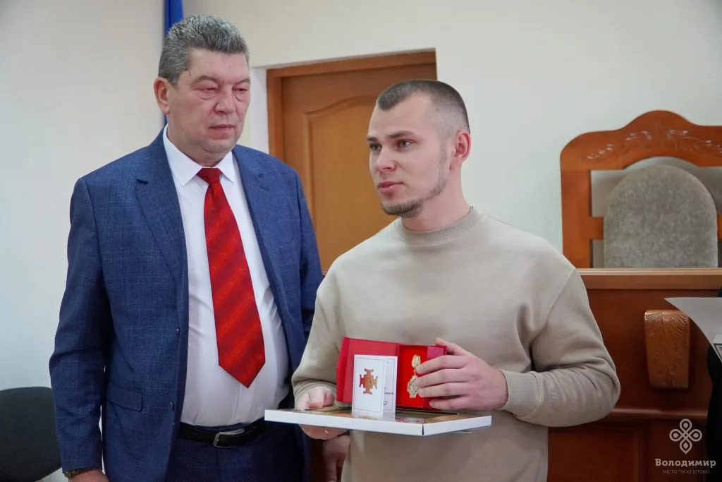 Батькові загиблого адвоката Сергія Лященка передали медаль від Епіфанія 4