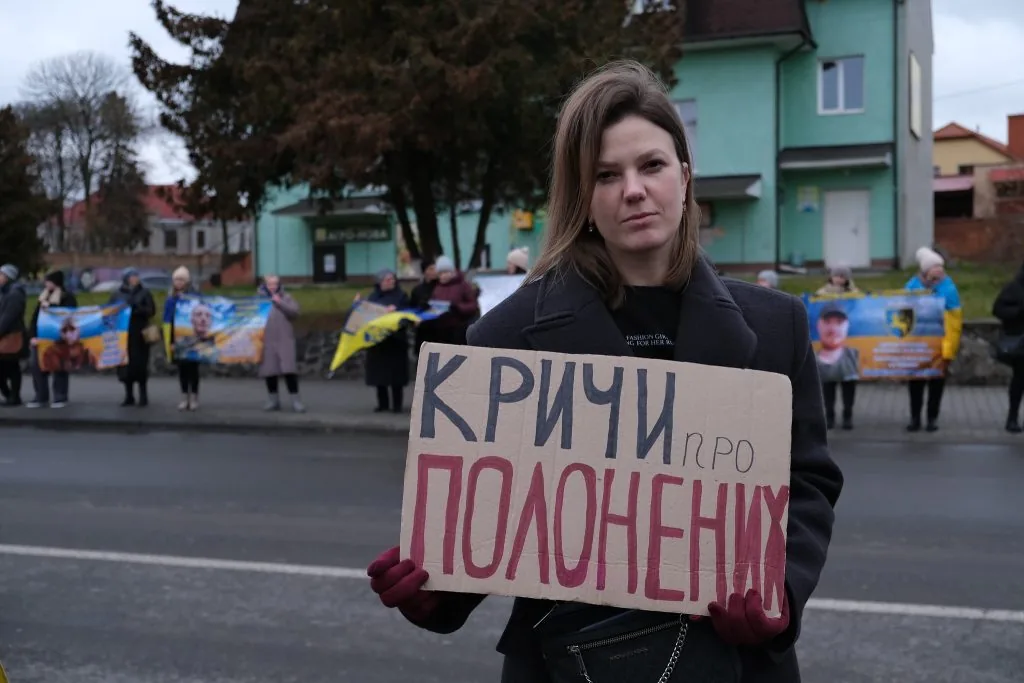 У Володимирі відбулася мирна акція на підтримку військовополонених та зниклих безвісти 17