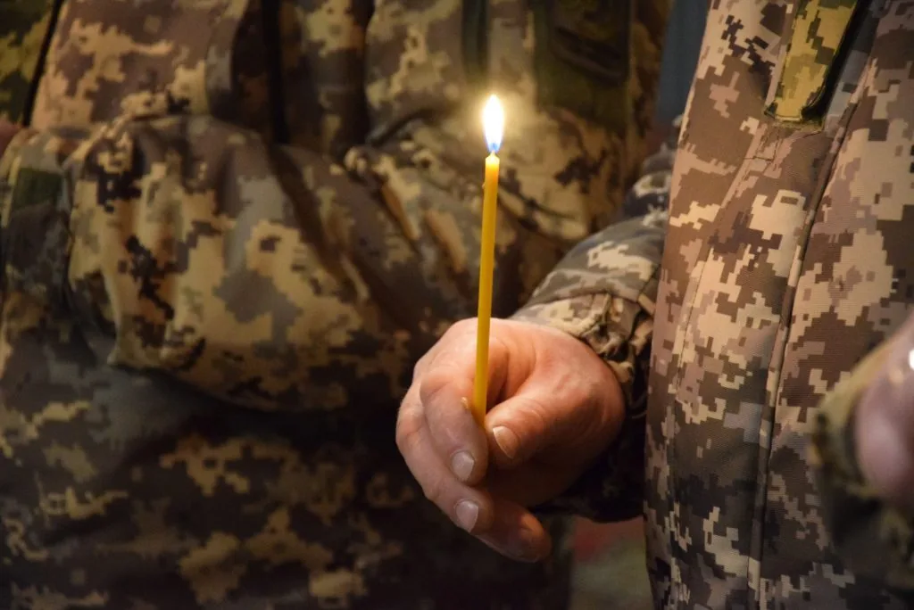 Луцькі пластуни передали прикордонникам Вифлеємський вогонь 6