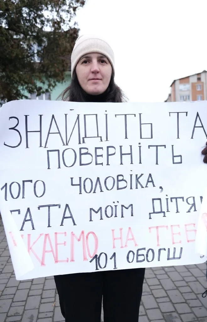 У Володимирі відбулася мирна акція на підтримку військовополонених та зниклих безвісти 9