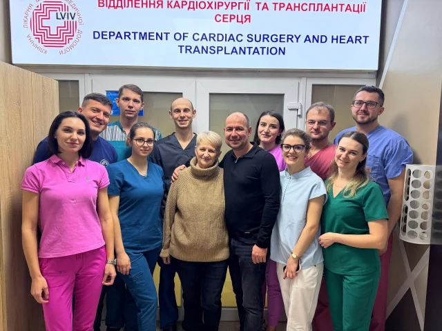 63-річній волинянці видалили пухлину серця за допомогою робота 3