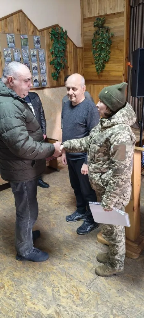 Батьку загиблого Героя з Оваднівської громади вручили посмертний орден сина 4