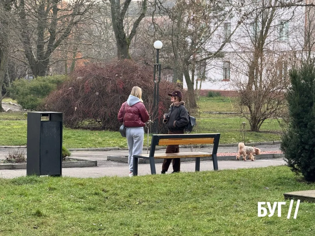 Місто буденне: за календарем зима, а на вулицях Нововолинська світло й сонячно 10