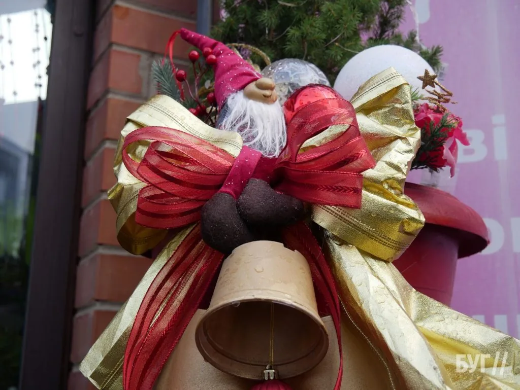 Місто буденне: грудневий Володимир без снігу, але з різдвяними декораціями 9