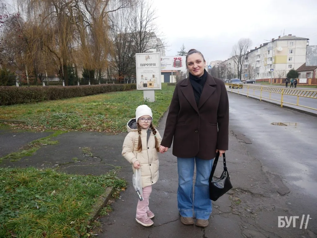 Місто буденне: грудневий Володимир без снігу, але з різдвяними декораціями 11
