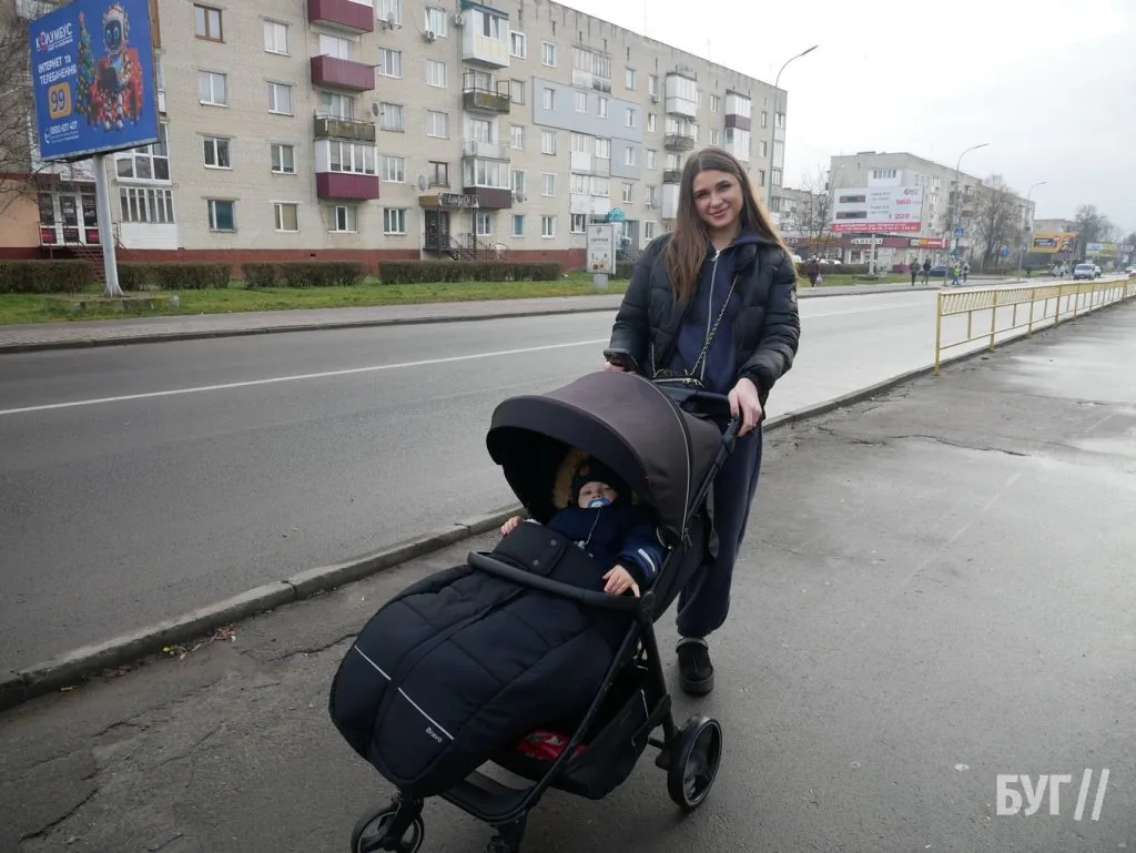 Місто буденне: грудневий Володимир без снігу, але з різдвяними декораціями 7