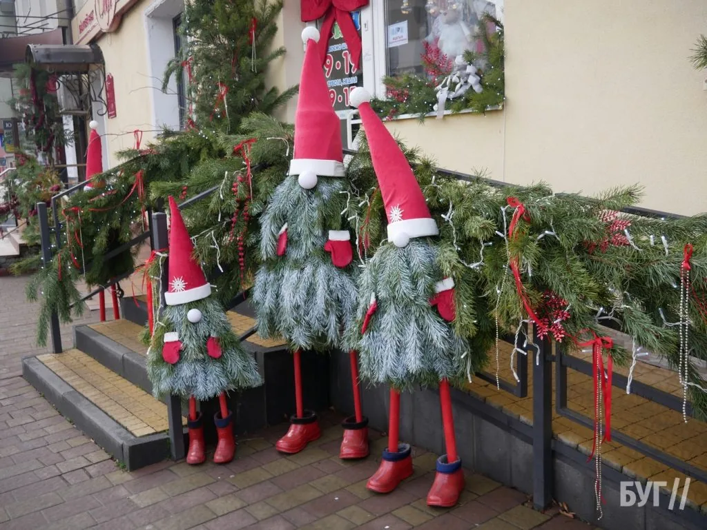 Місто буденне: грудневий Володимир без снігу, але з різдвяними декораціями 14