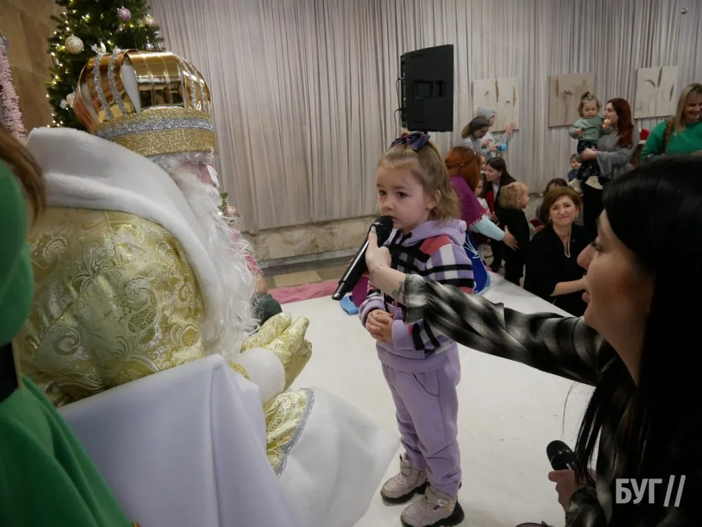 У Володимирі відкрили резиденцію Святого Миколая: для дітей влаштували святкове дійство 15
