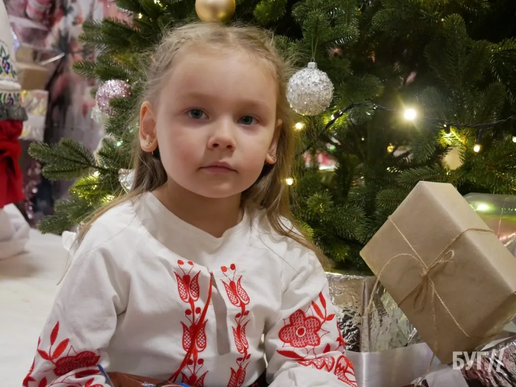 У Володимирі відкрили резиденцію Святого Миколая: для дітей влаштували святкове дійство 16