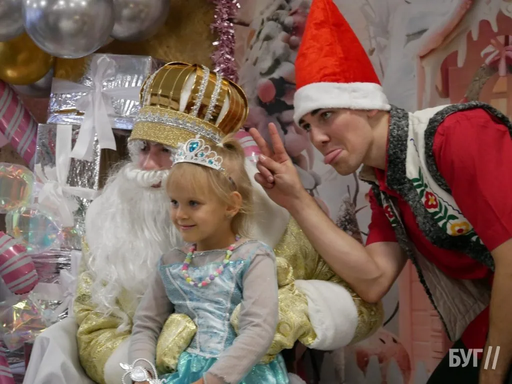 У Володимирі відкрили резиденцію Святого Миколая: для дітей влаштували святкове дійство 21