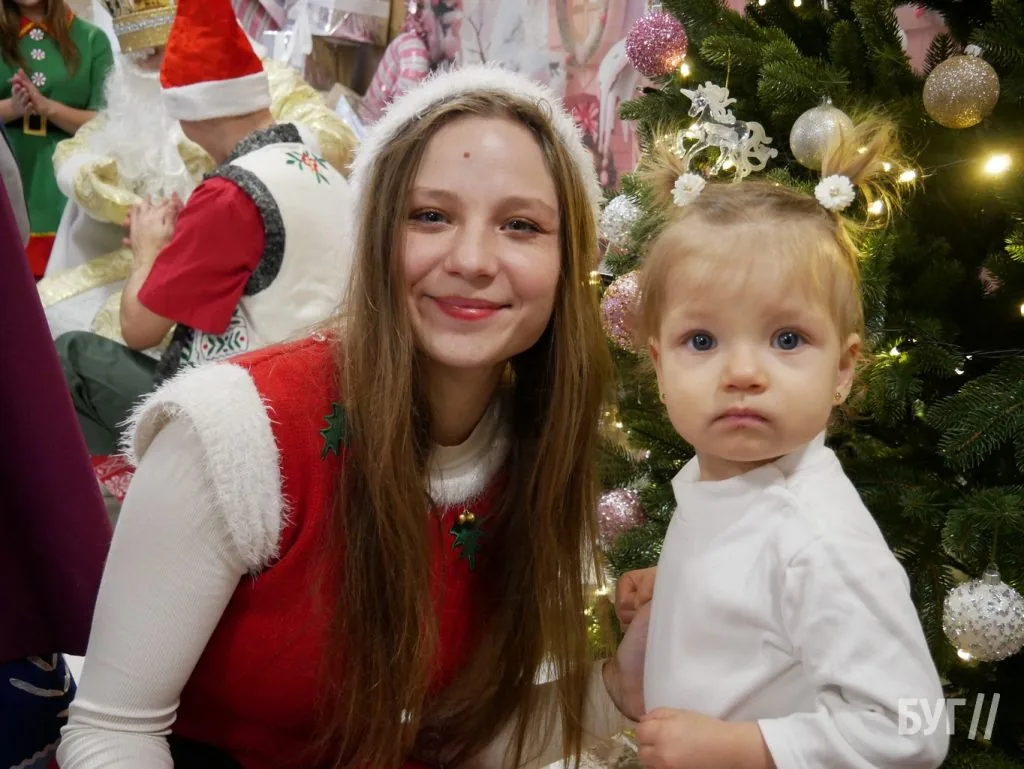 У Володимирі відкрили резиденцію Святого Миколая: для дітей влаштували святкове дійство 23