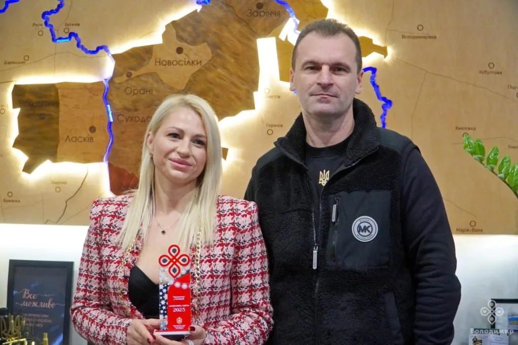 Світло Різдва у місті: у Володимирі визначили найкраще святкове оформлення бізнесу 5