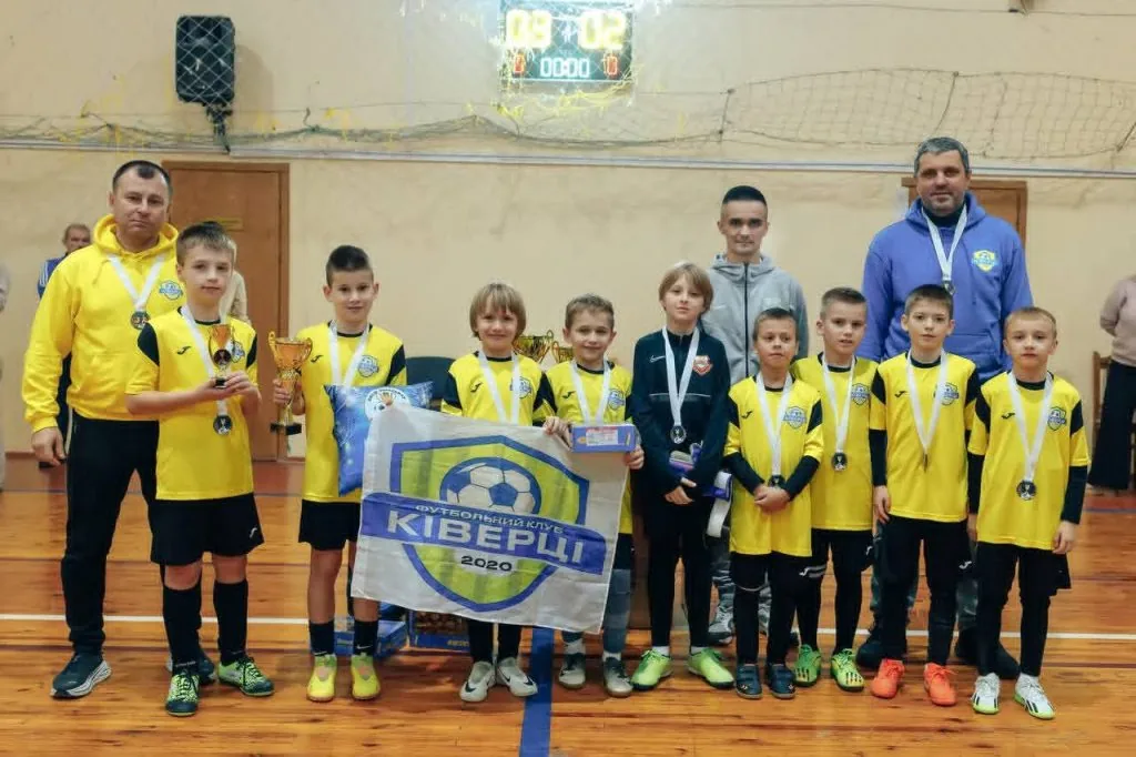 Юні спортсмени з Володимира здобули перемогу на зимовому турнірі з футзалу 3