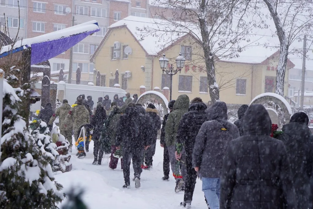 У Володимирі попрощалися одразу з двома Захисниками Олександром Семенюком та Валерієм Сілаєвим 18