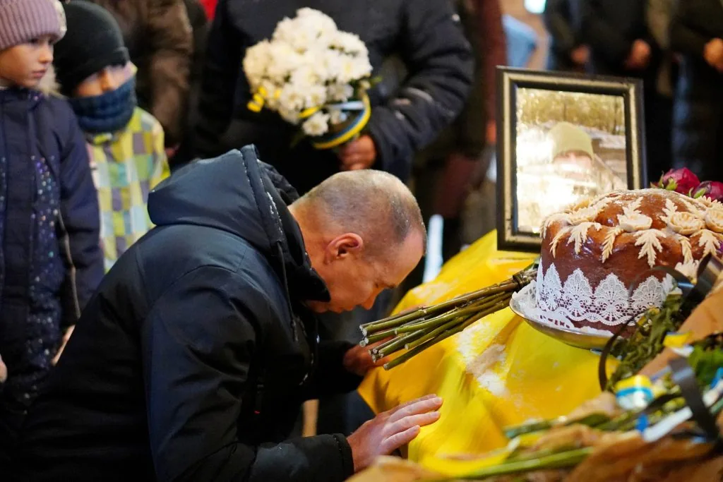 У Володимирі попрощалися одразу з двома Захисниками Олександром Семенюком та Валерієм Сілаєвим 5