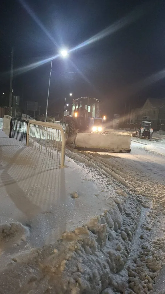 Сніг без пауз: комунальники Володимирської громади працюють у посиленому режимі вже майже тиждень 8