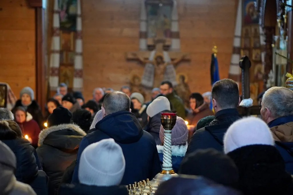 У Володимирі попрощалися одразу з двома Захисниками Олександром Семенюком та Валерієм Сілаєвим 14