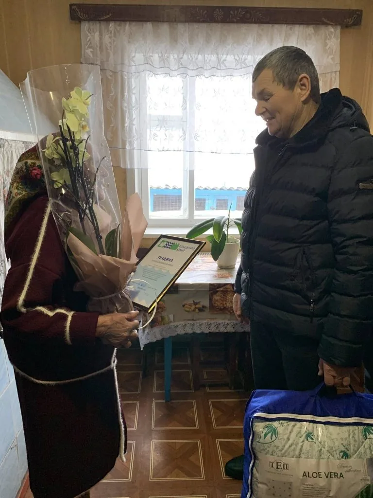 Подарувала життя тисячам: волинська акушерка відзначила свій 90-й день народження 1