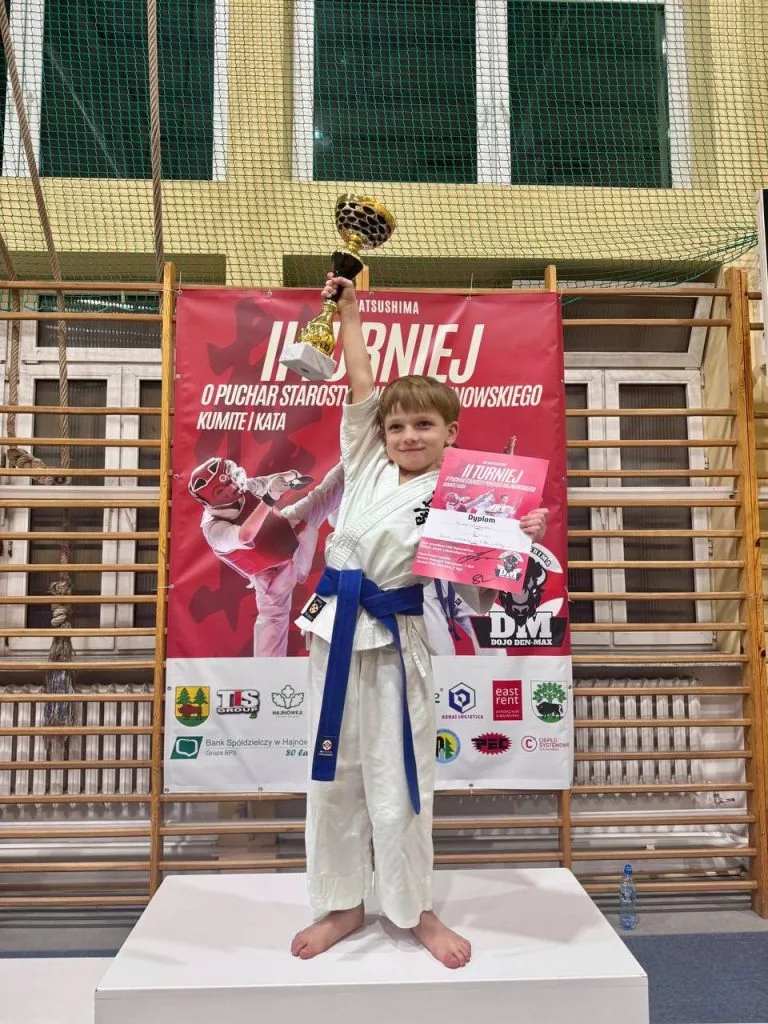 Нововолинські спортсмени стали призерами турніру з карате у Польщі 2