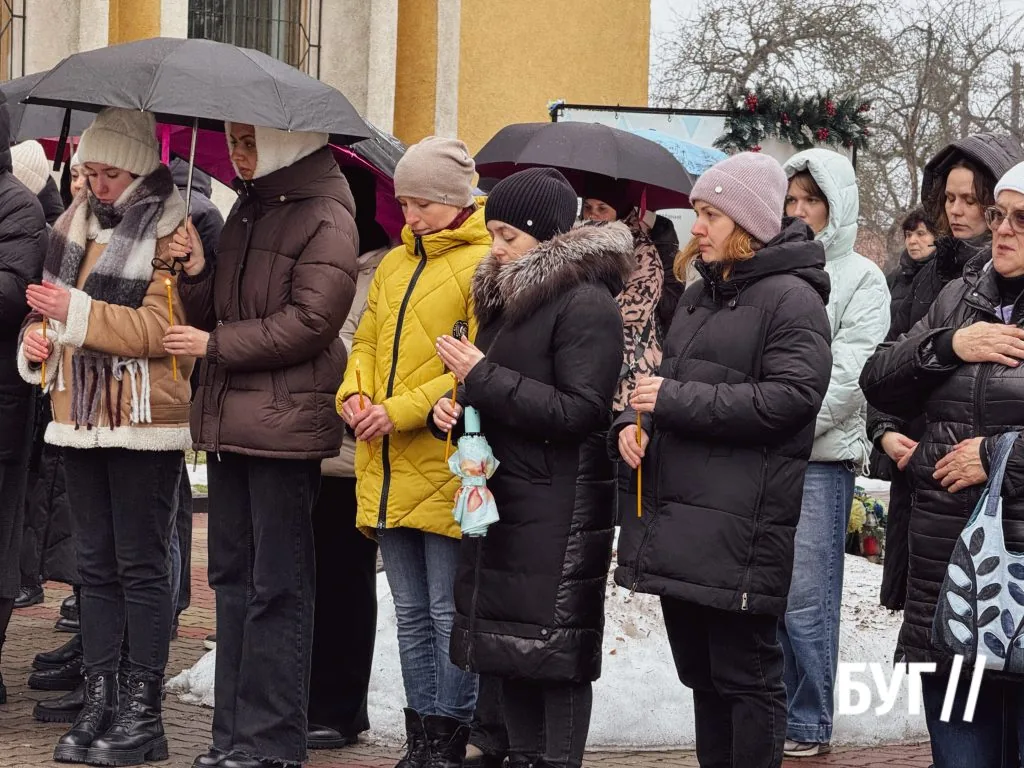 Година памʼяті: Нововолинськ вшановує чотири роки боротьби і віри 11