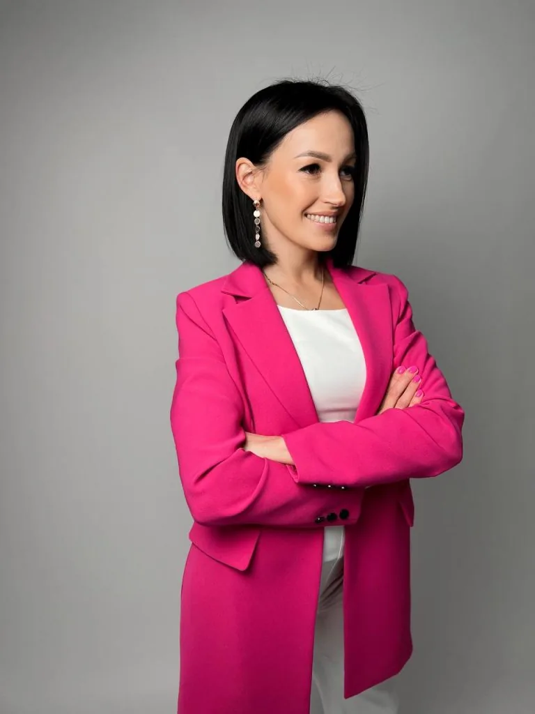 Красуня БУГу: Юлія Яцій — колористка, яка перетворила дитячу мрію на професію 4