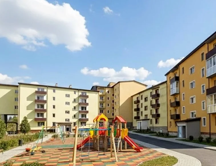 Вже готові квартири чекають мешканців Нововолинська у ЖК «Чернівці-Буд» 11