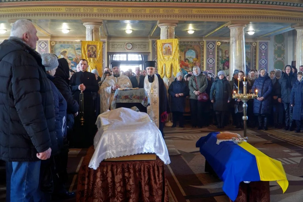 У перший день весни Володимирська громада попрощалася з штаб-сержантом Ігорем Савасом 3