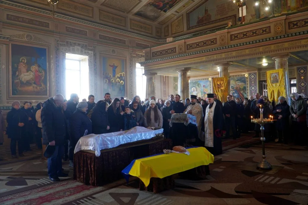 У перший день весни Володимирська громада попрощалася з штаб-сержантом Ігорем Савасом 4