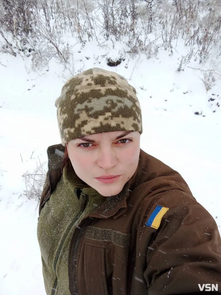 Виносила з поля бою не лише поранених, а й полеглих. Спогади про бойову медикиню з Турійщини 15
