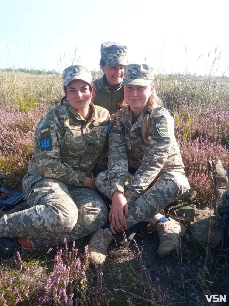 Виносила з поля бою не лише поранених, а й полеглих. Спогади про бойову медикиню з Турійщини 14