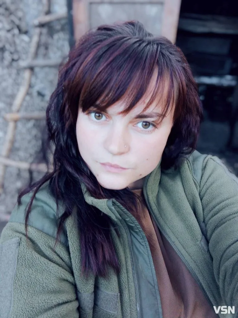 Виносила з поля бою не лише поранених, а й полеглих. Спогади про бойову медикиню з Турійщини 19