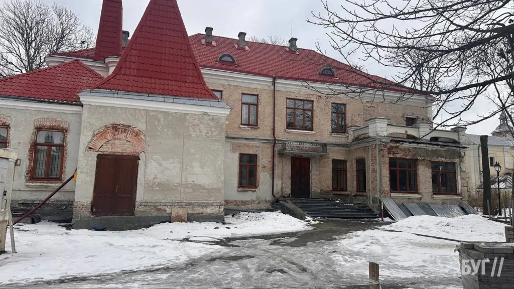 Ігор Пальонка прокоментував багаторічну епопею ремонту Володимирського історичного музею 2