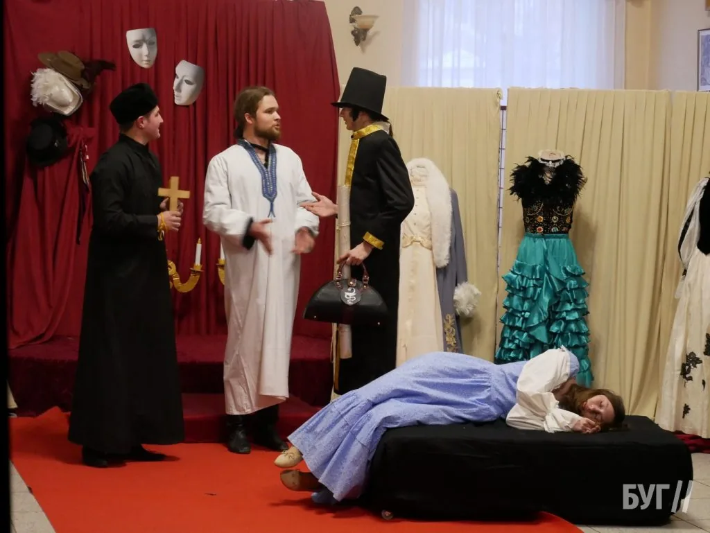 У Володимирі відбувся театральний вечір-дефіле до Всесвітнього дня театру 16