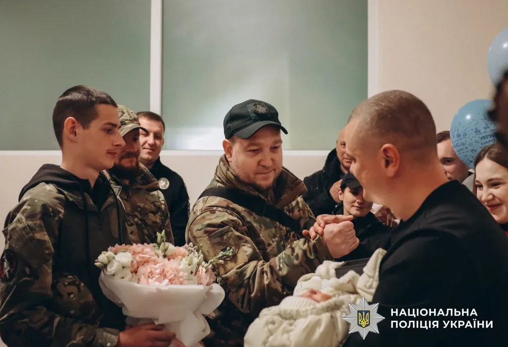 Боєць із Нововолинська встиг на народження первістка: повернувся з фронту за 15 хвилин до пологів 1