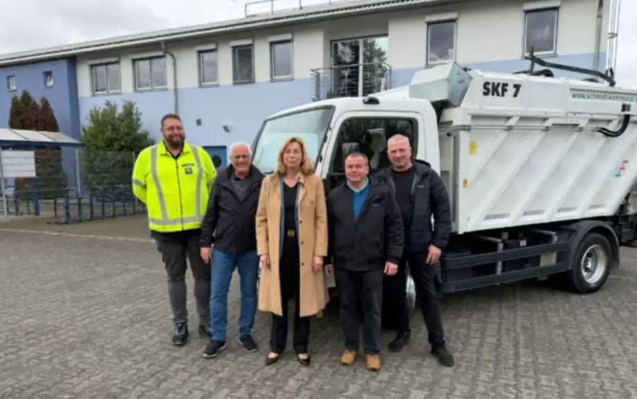 Іваничівська громада отримала сміттєвоз за грантові кошти 3