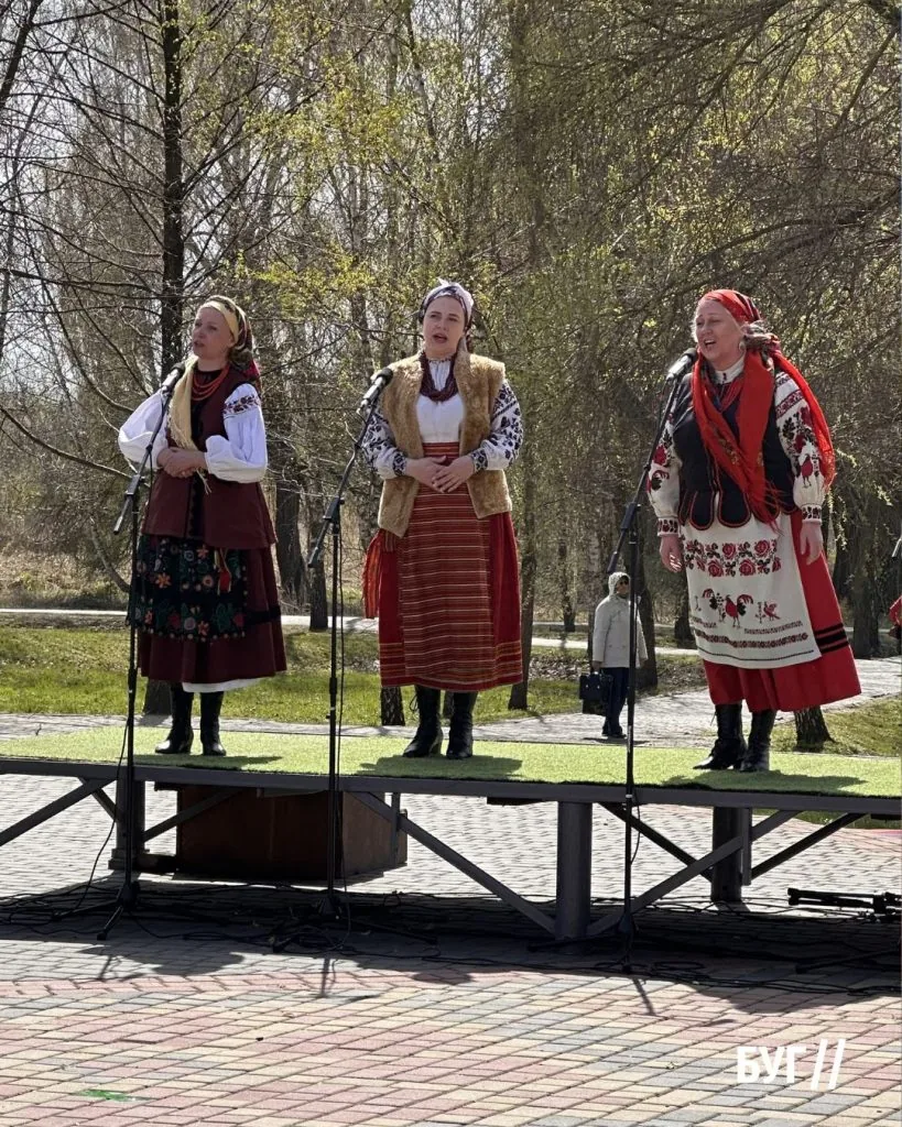 У Володимирі відбулися великодні святкові заходи – Гаївки у парку Словʼянському 13