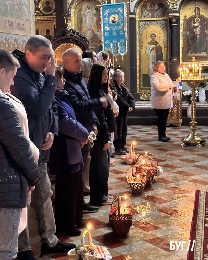 У храмах Володимира та Нововолинська відбувається освячення пасок 27